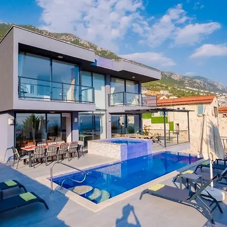 Waterfall 2 וילה *