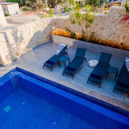 וילה Waterfall 2 *