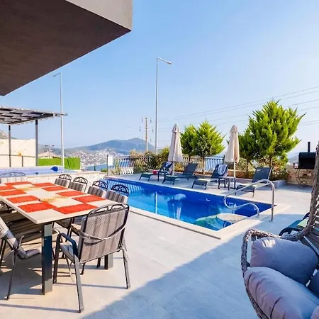 וילה Waterfall 2 קס